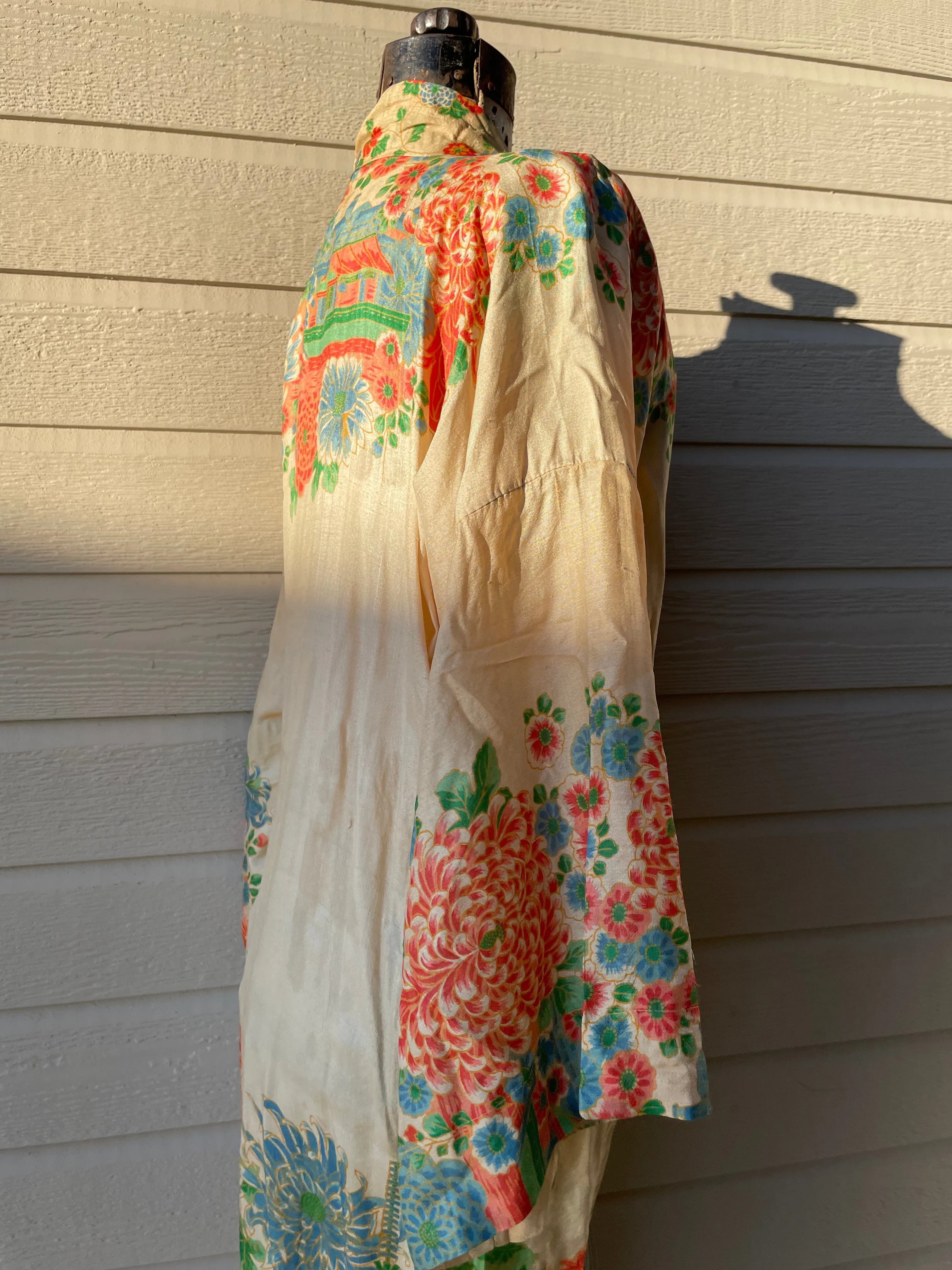 1920s Japanese Pongee Silk Full Length Tie Front Robe OS