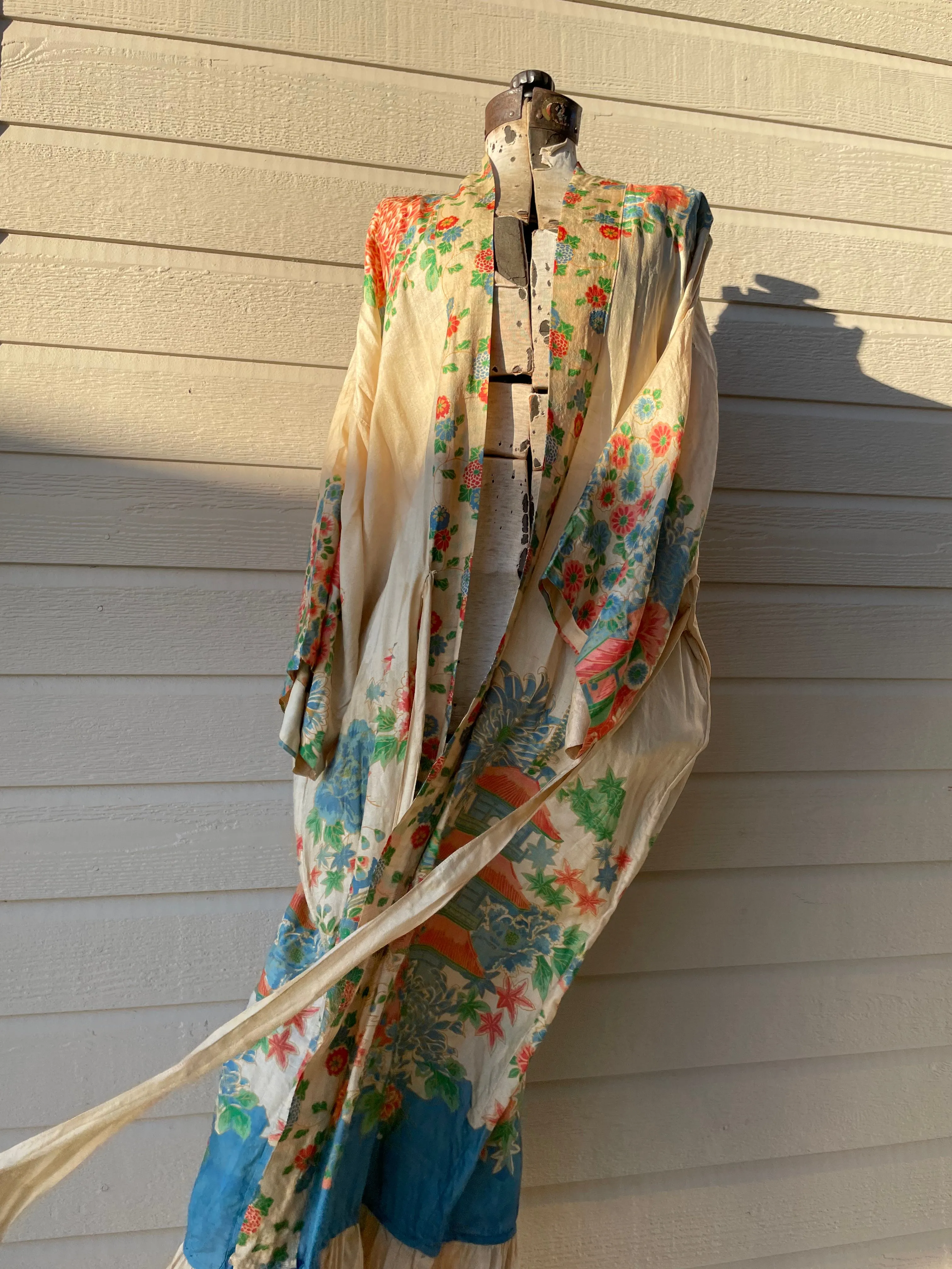 1920s Japanese Pongee Silk Full Length Tie Front Robe OS