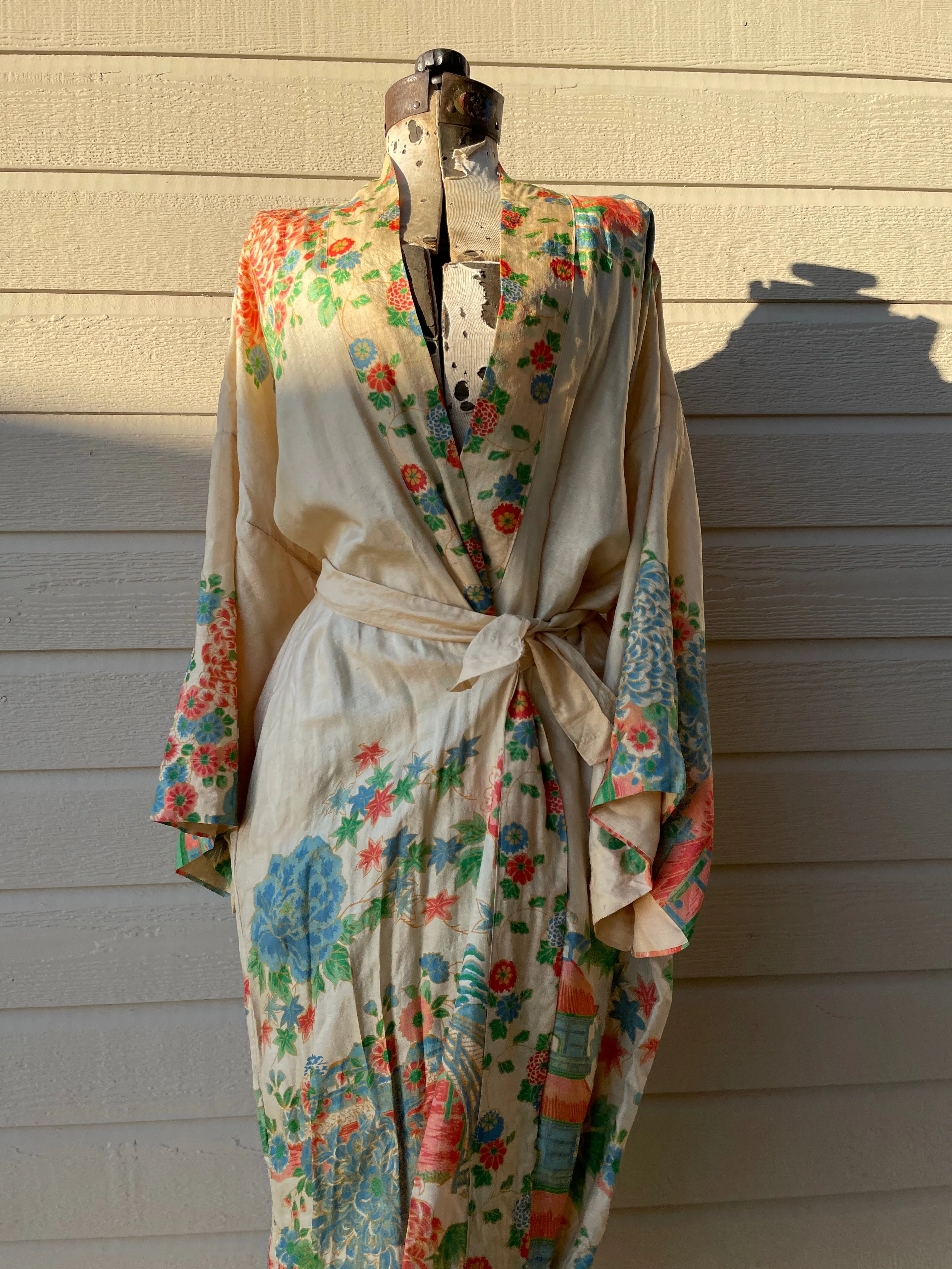 1920s Japanese Pongee Silk Full Length Tie Front Robe OS
