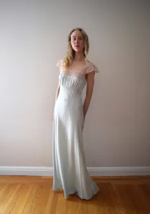 1930s 1940s nightgown . vintage 30s satin gown . size xs to small