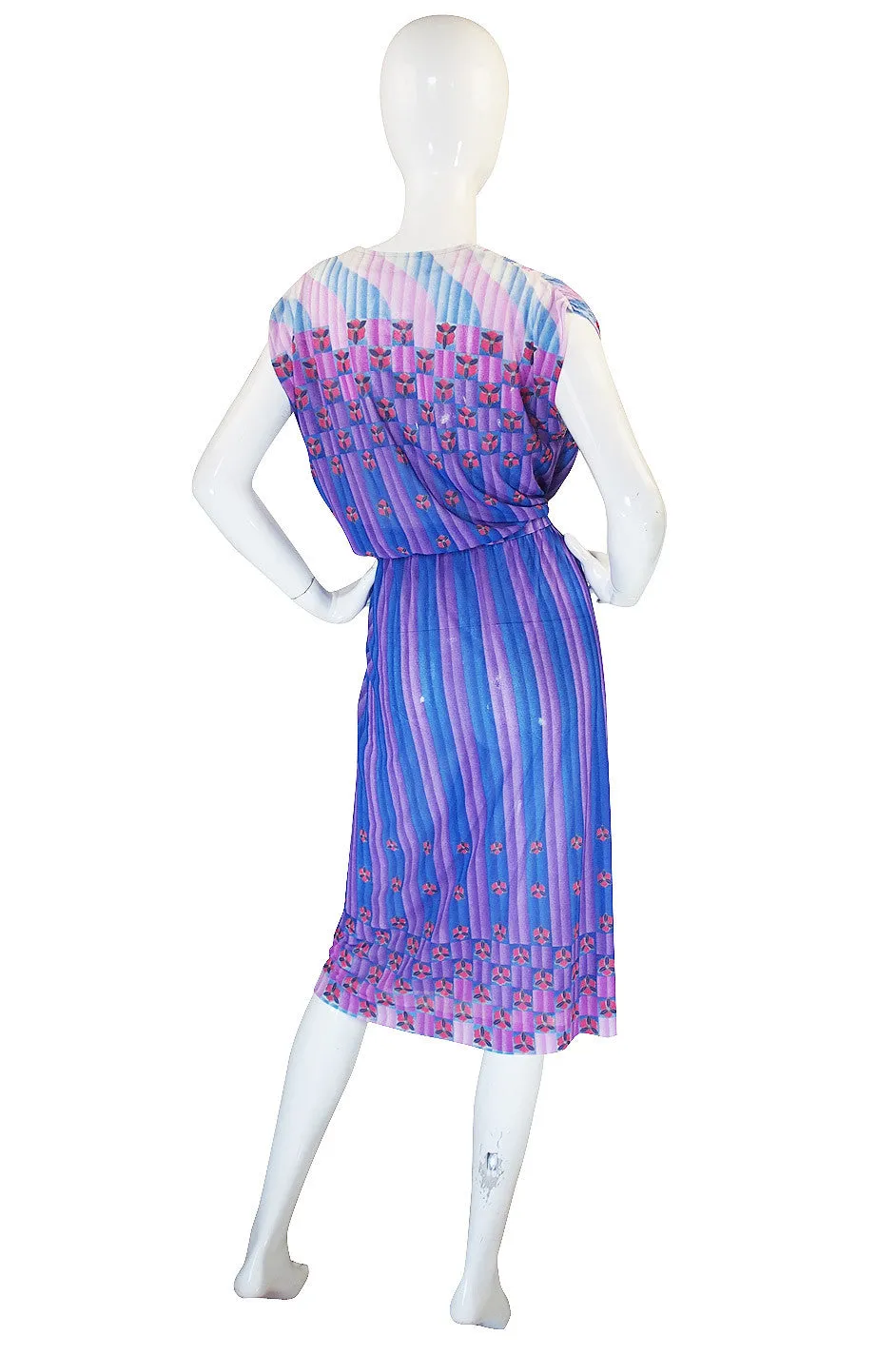 1970s Pretty Purple Nylon Print Wrap Dress