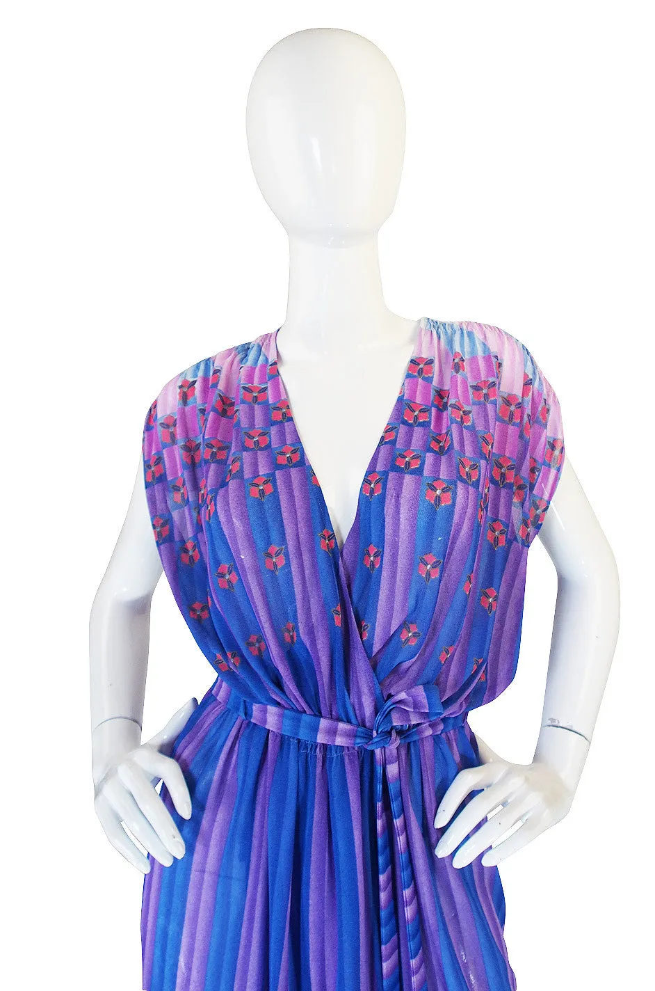 1970s Pretty Purple Nylon Print Wrap Dress