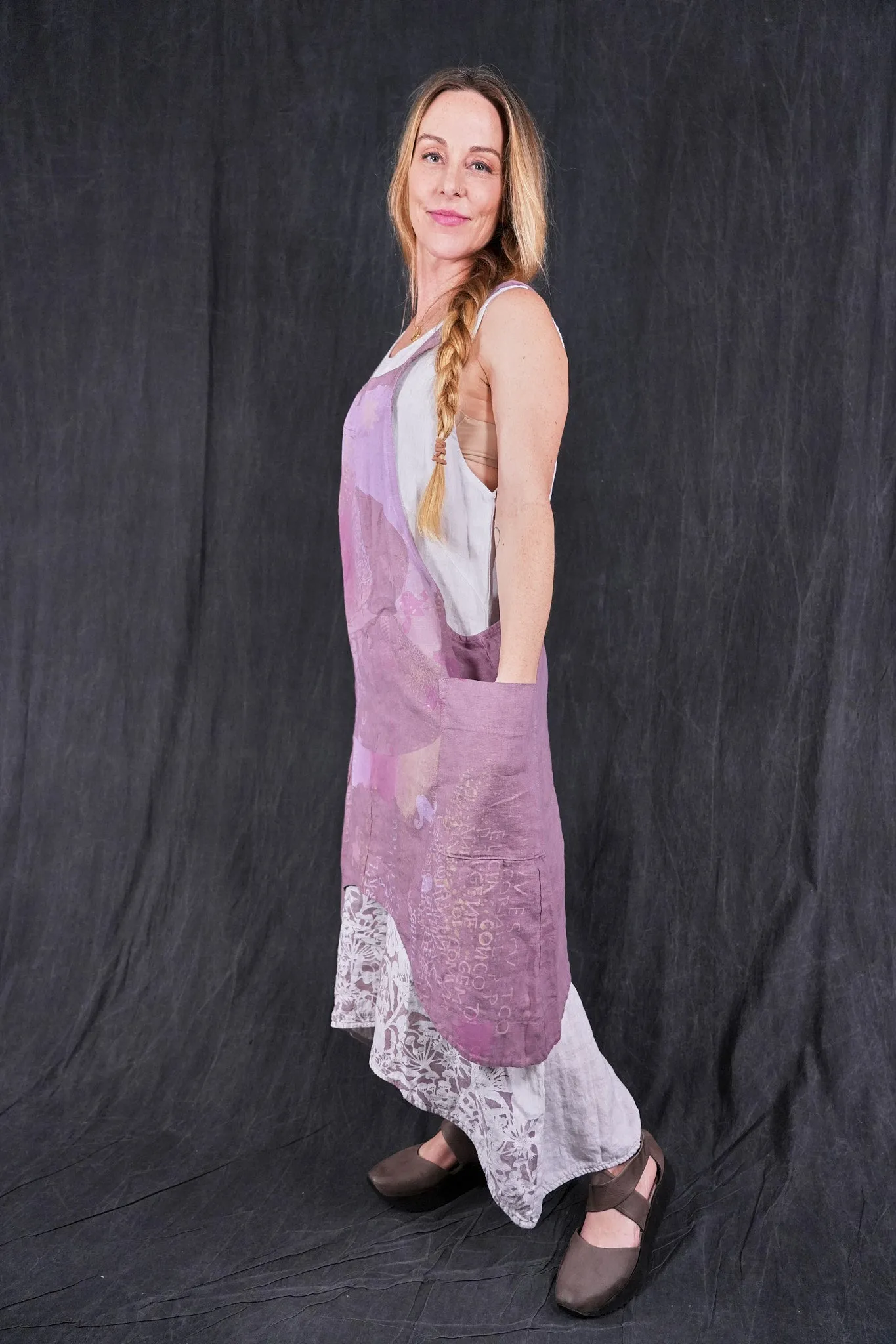 6202 Cantina Apron Rose Earth-P