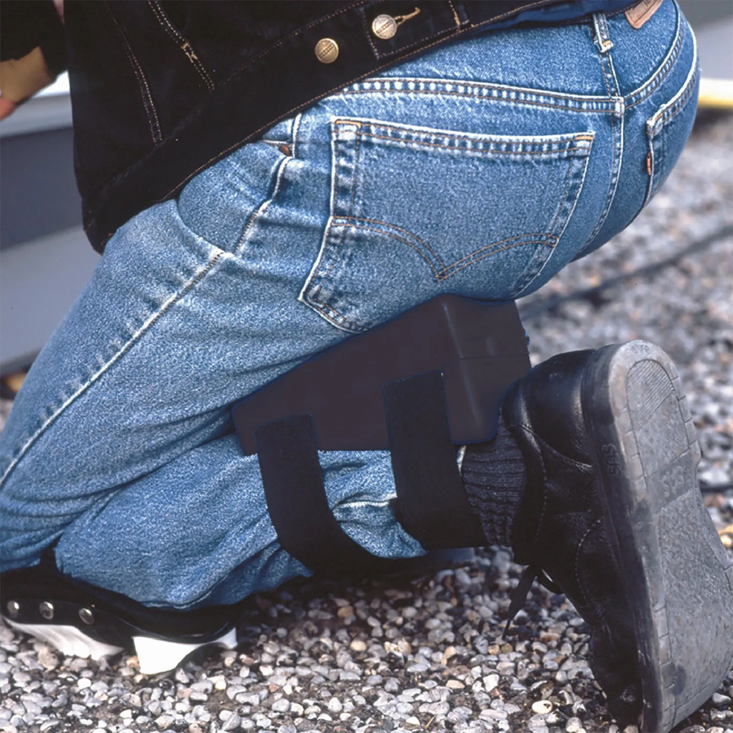 890-00 KNEESAVER Knee Strain Reliever