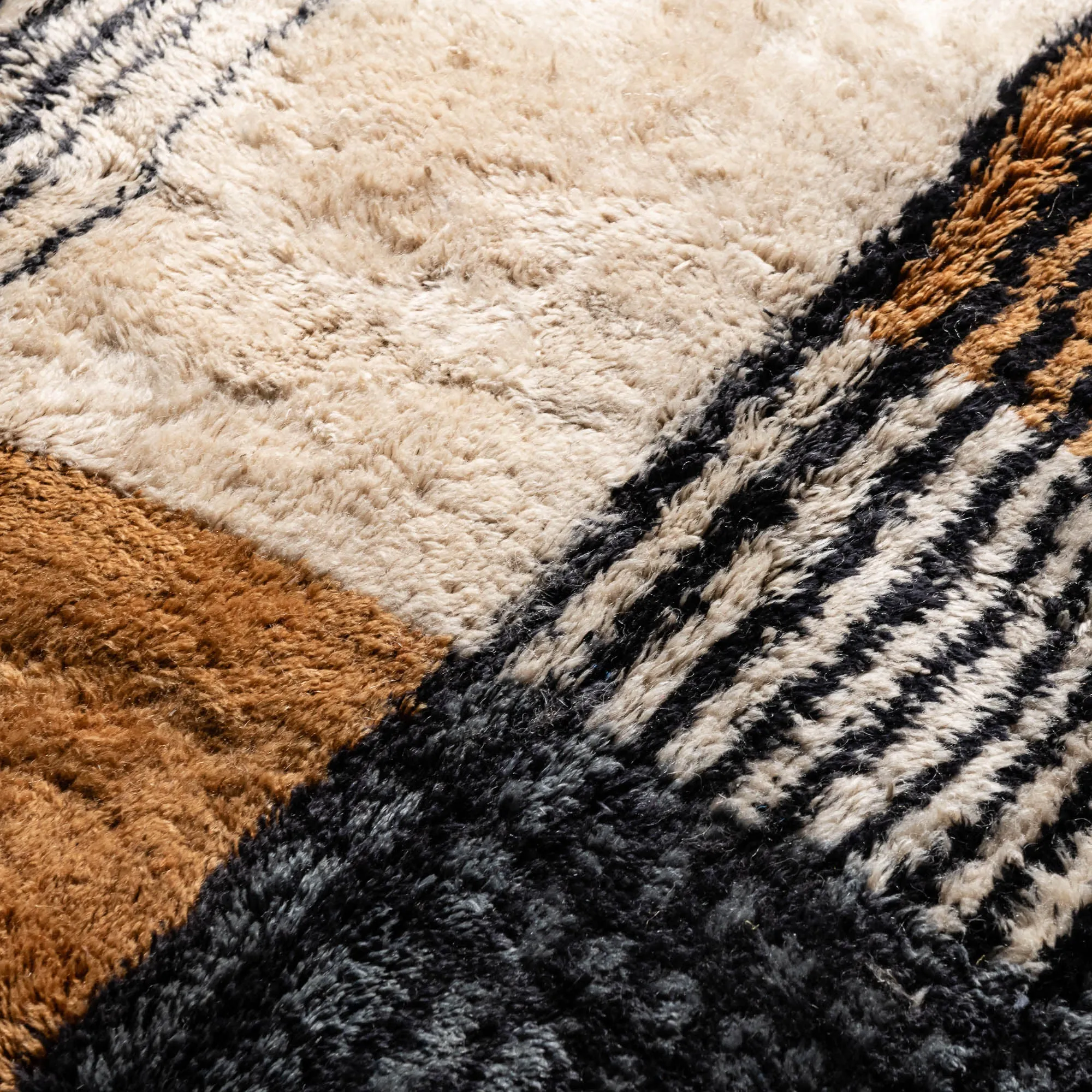 Astral Tango Round - Luxury Shag Moroccan Rug