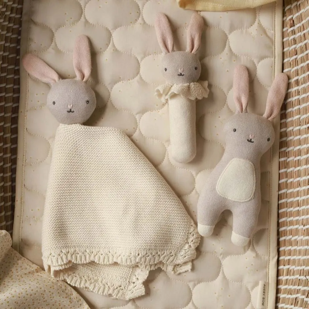 AVERY ROW Little Hands Toy - Blushing Bunny
