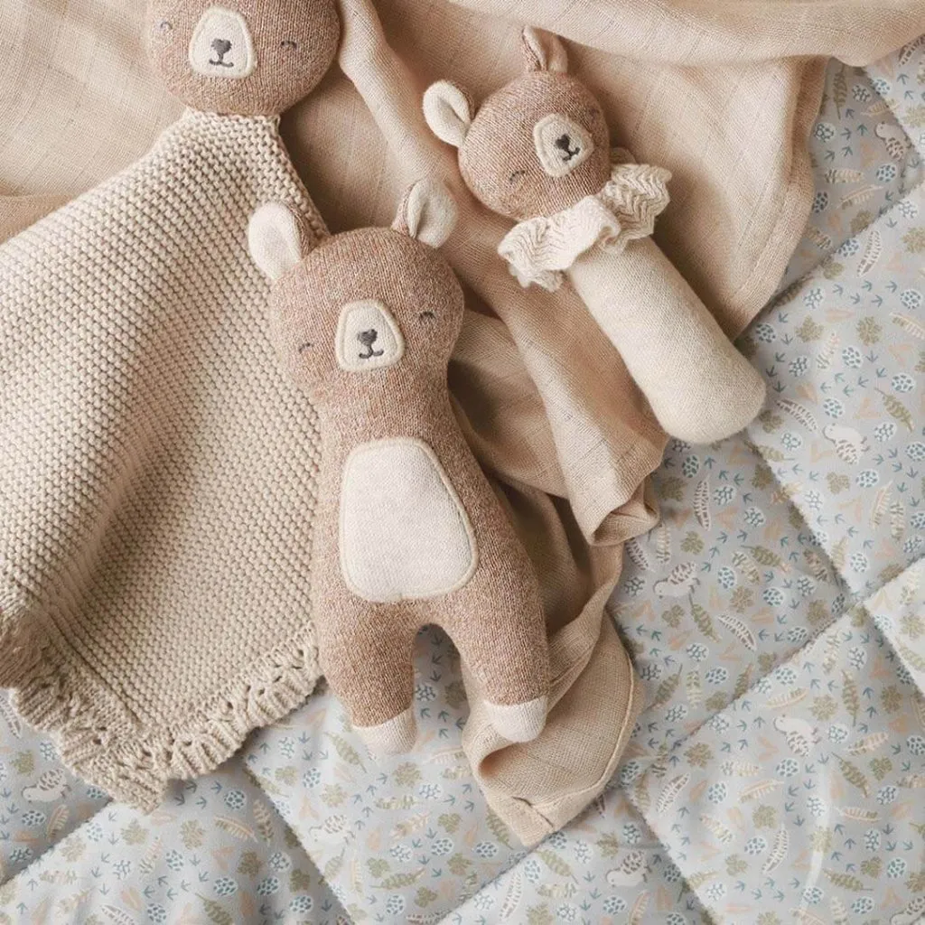 AVERY ROW Little Hands Toy - Brave Bear