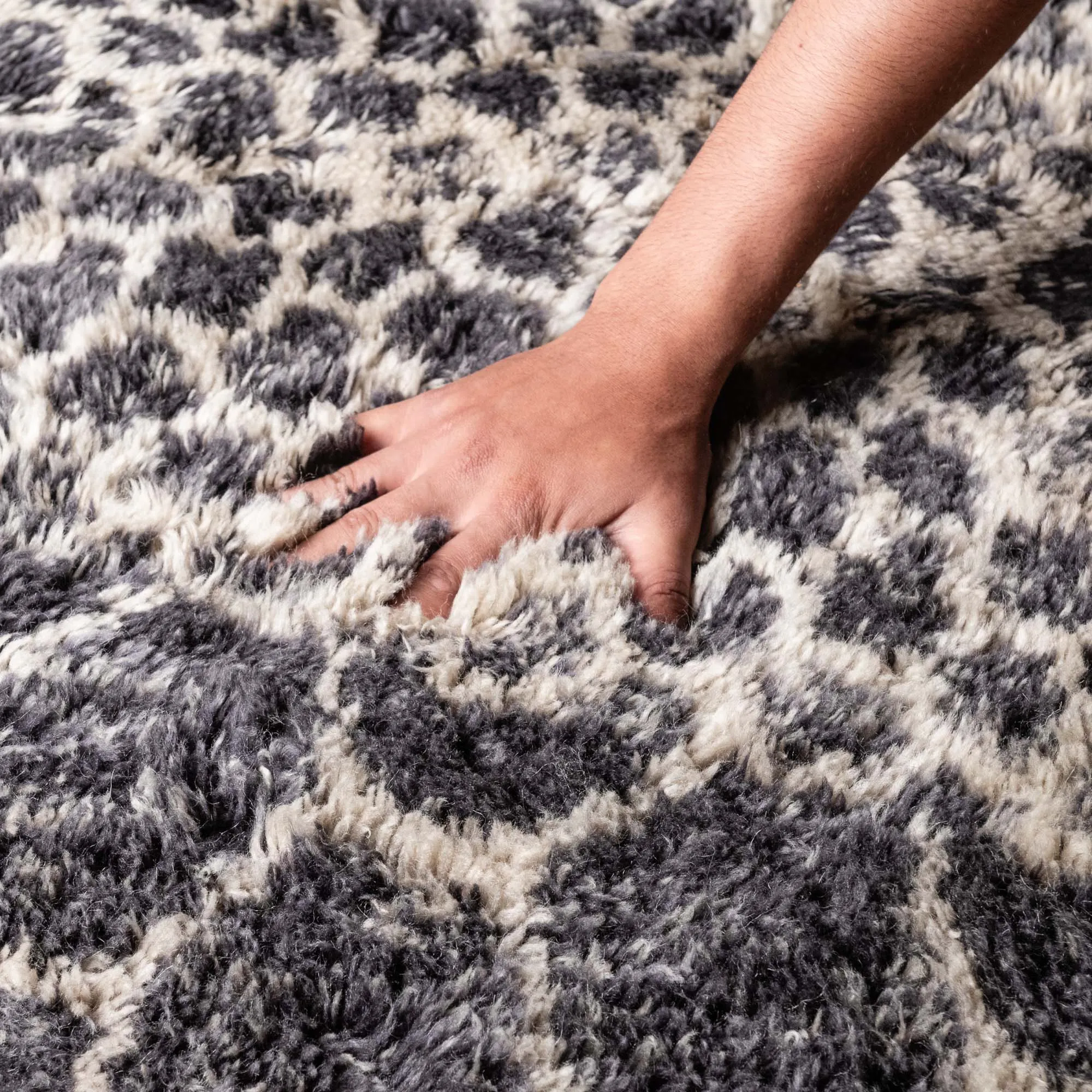 Black Mamba - Luxury Shag Moroccan Rug