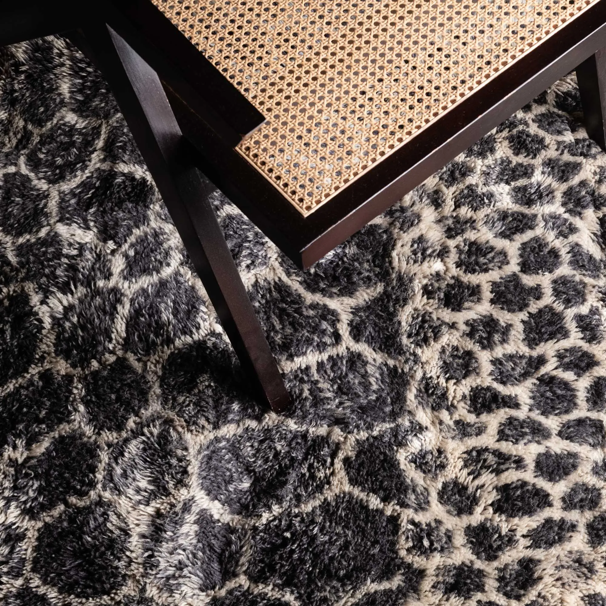 Black Mamba - Luxury Shag Moroccan Rug