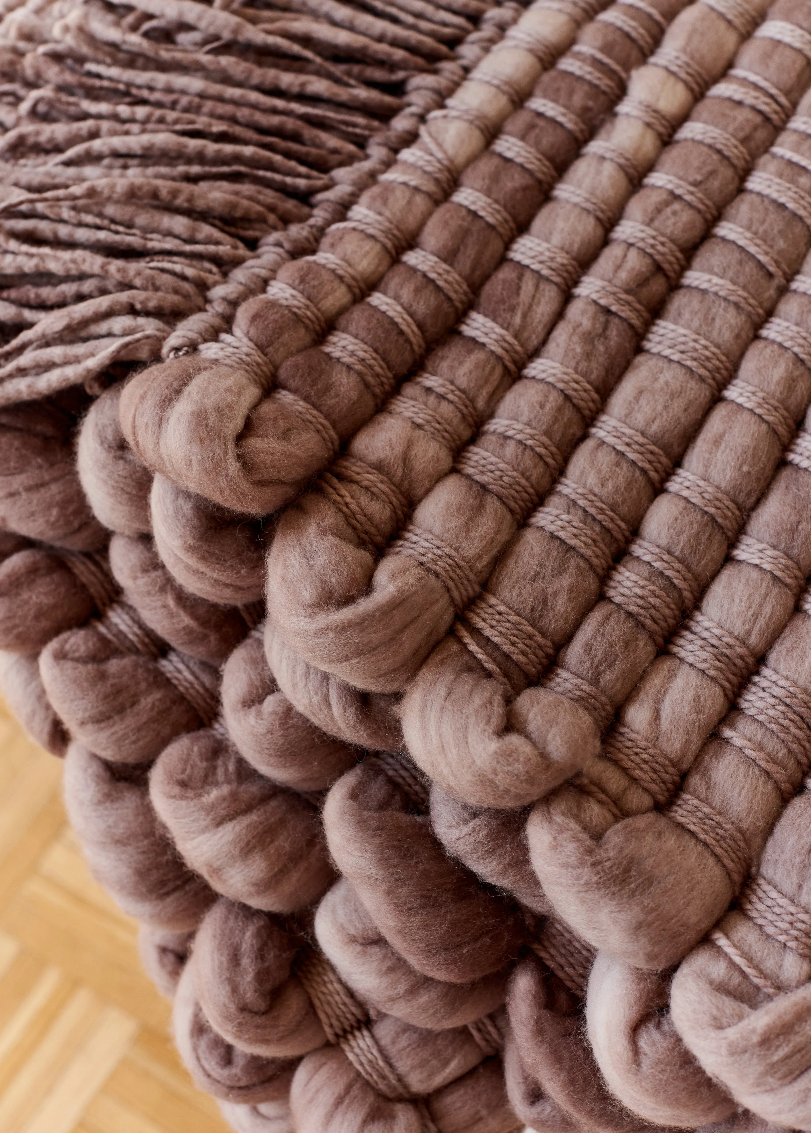 Chunky Bed Cover in Taupe Merino Wool Osmio 39x76