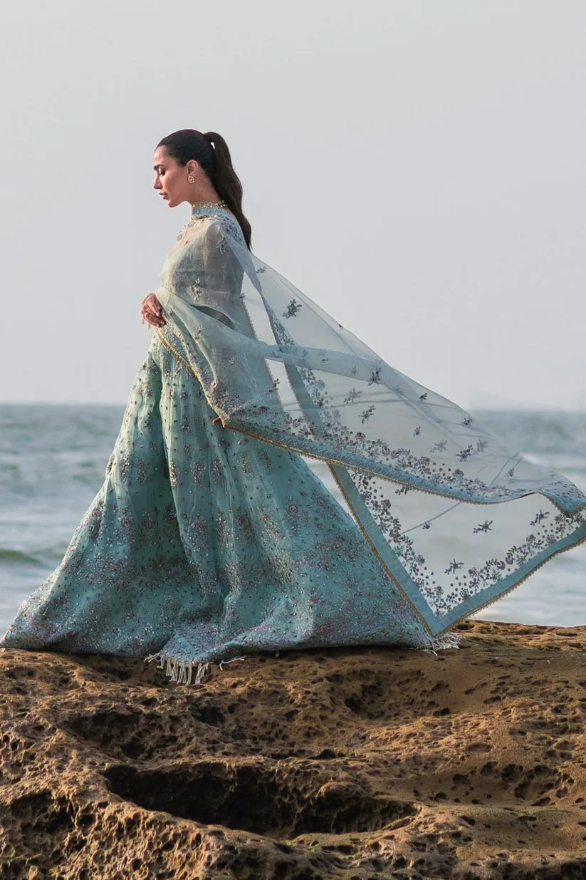 EMAAN ADEEL | REVEUSE Wedding Formals | LUNYA