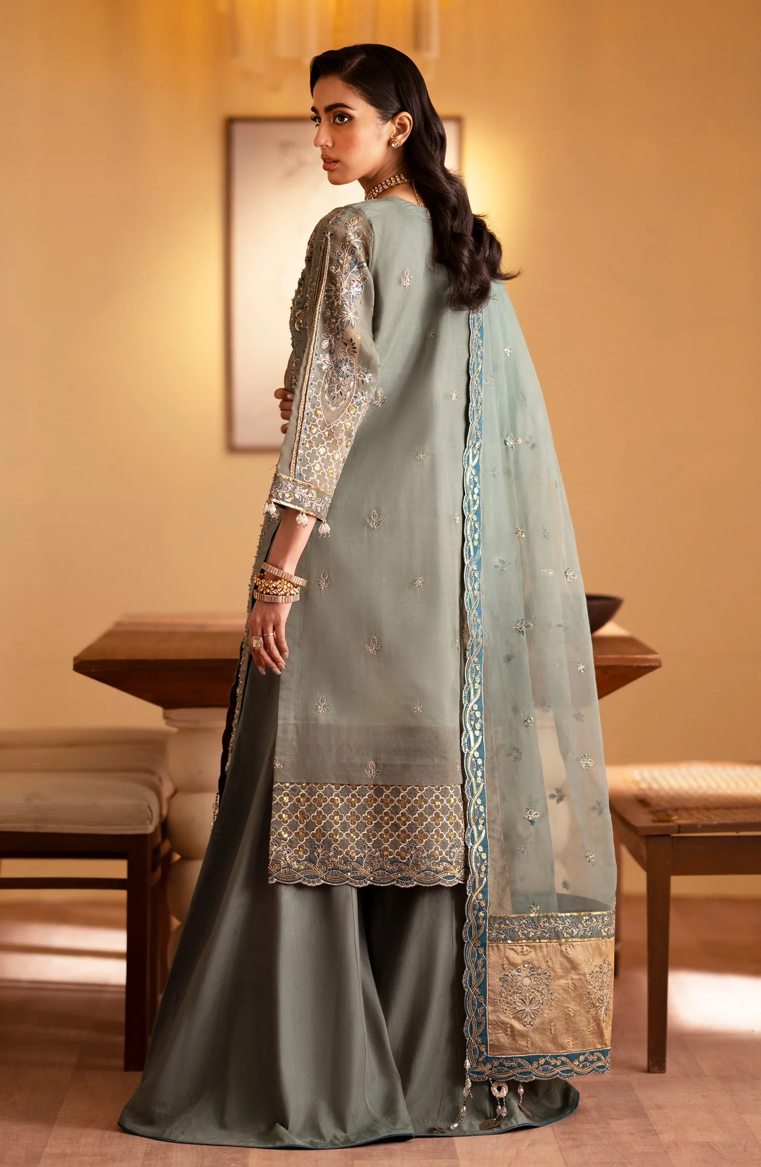 EMAAN ADEEL | Romansiyyah Luxury Formals' 24 | ROHEEN
