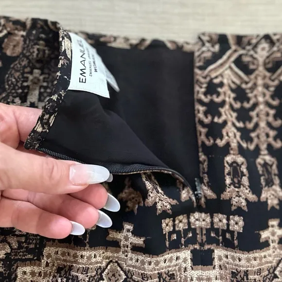 EMANUEL UNGARO VTG 16 14 L 100% Silk Geo Print Skirt • Lined • Long Maxi Length