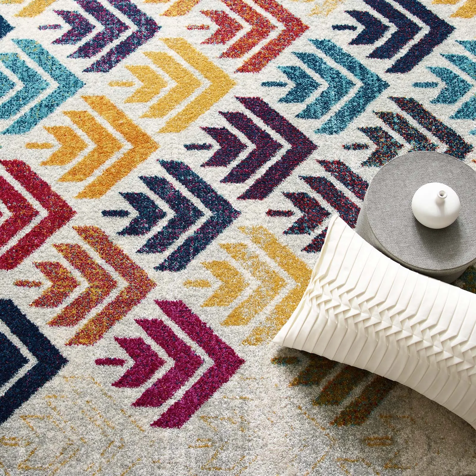 ENTOURAGE FLORIN ABSTRACT FLORAL