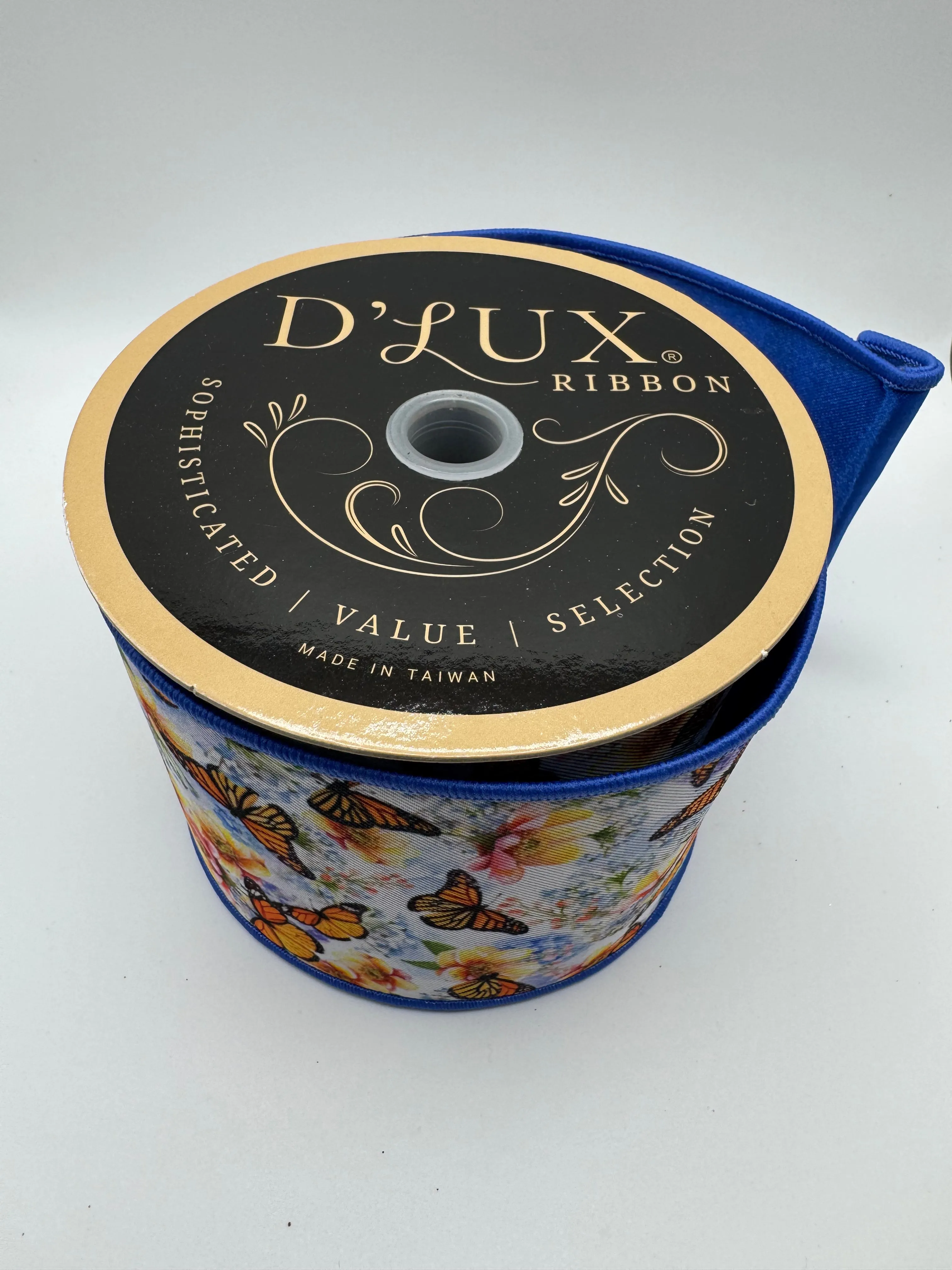 ***Exclusive*** D'Lux 4" Monarch Butterflies / Fused (10 Yards) LX1076