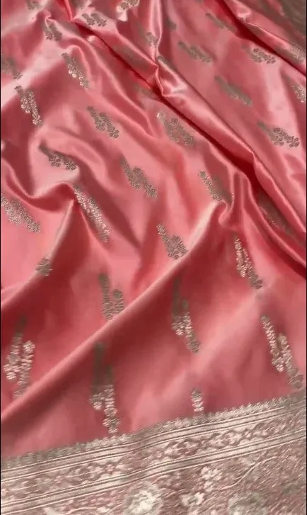 Fashion Vibes Presents Beautiful Golden Border Pure Mashru Silk Saree