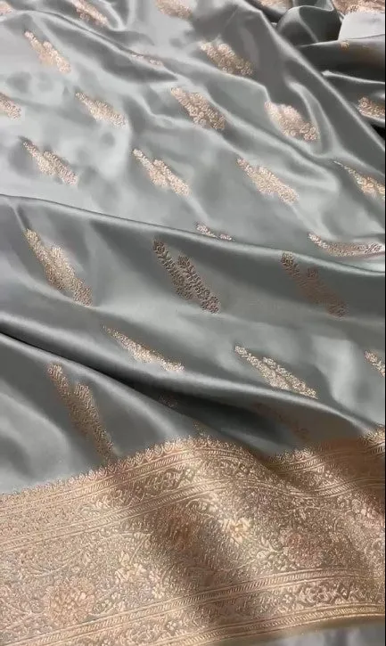Fashion Vibes Presents Beautiful Golden Border Pure Mashru Silk Saree