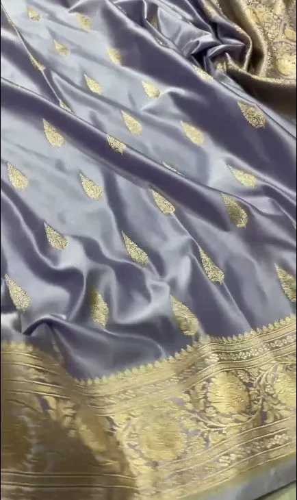 Fashion Vibes Presents Beautiful Golden Border Pure Mashru Silk Saree