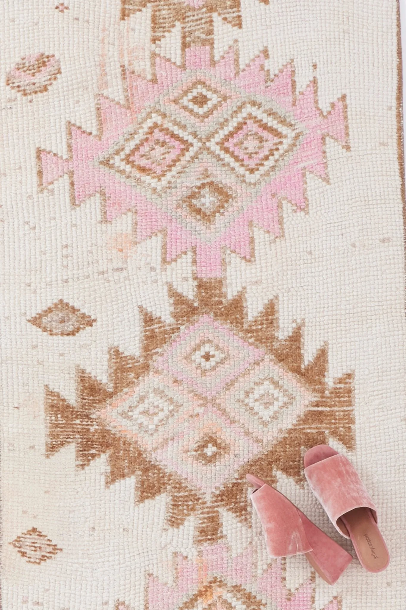 'Faye' Rare Vintage Turkish Runner- 2'6.5'' x 10'2''