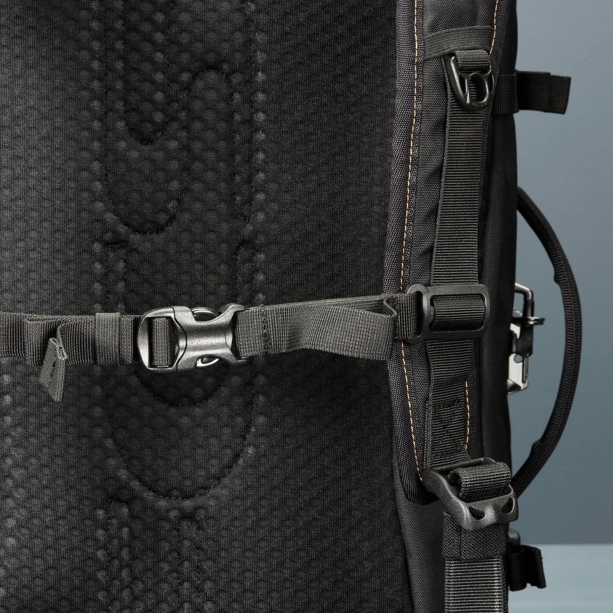 FCS X PACSAFE MISSION GEN II 40L