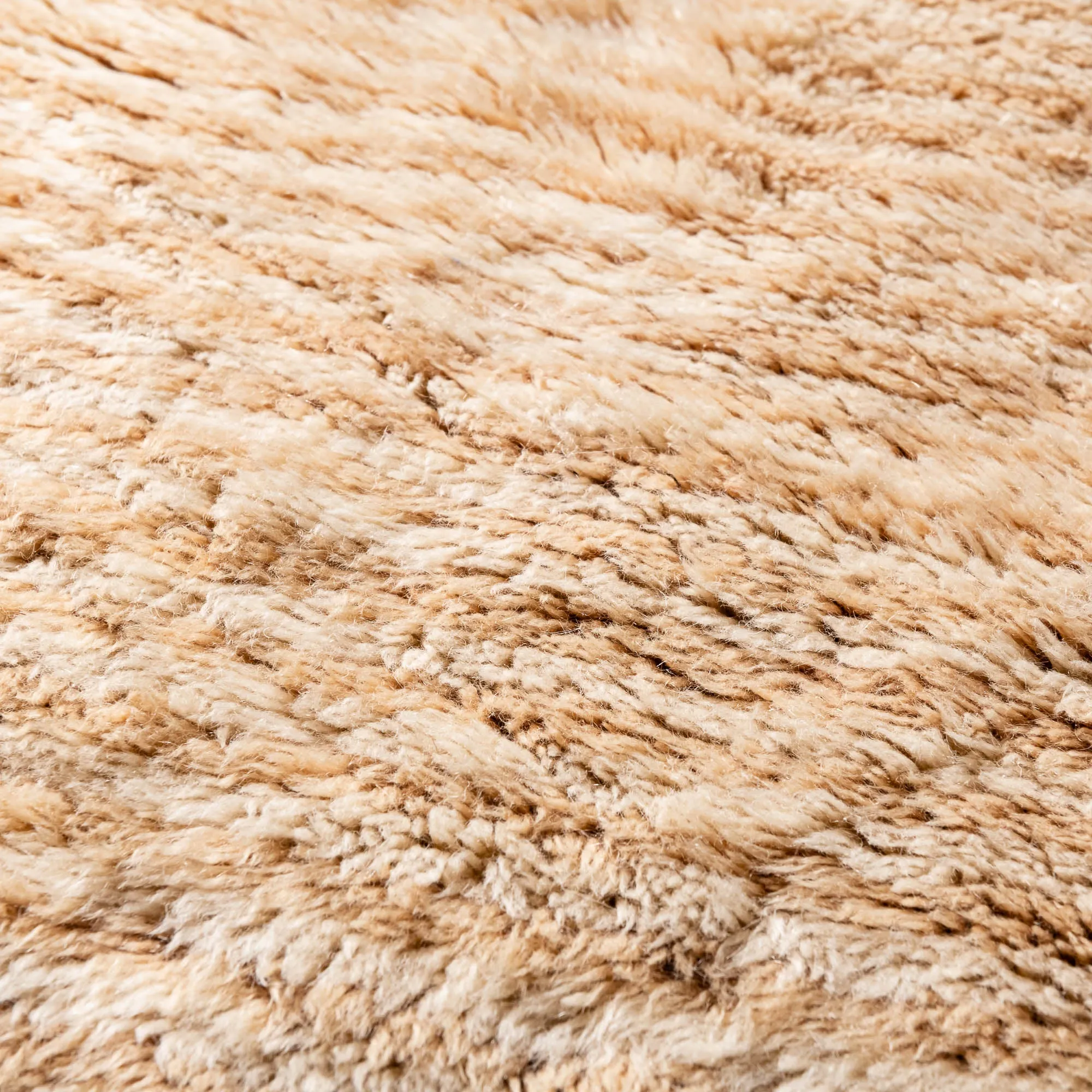 Gravity Center Round - Luxury Shag Moroccan Rug