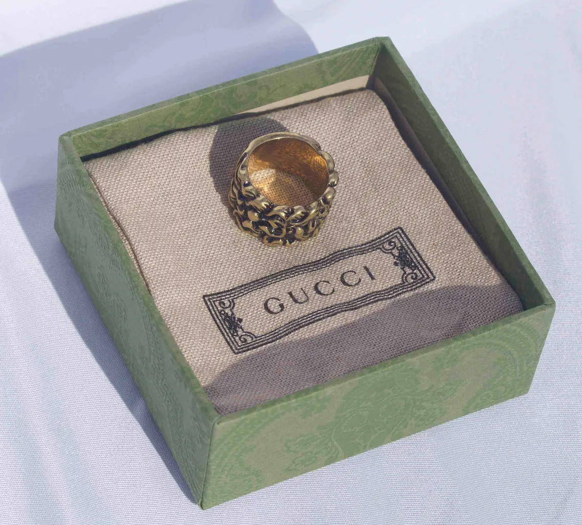 Gucci Lionhead Mane Ring in Antique Gold
