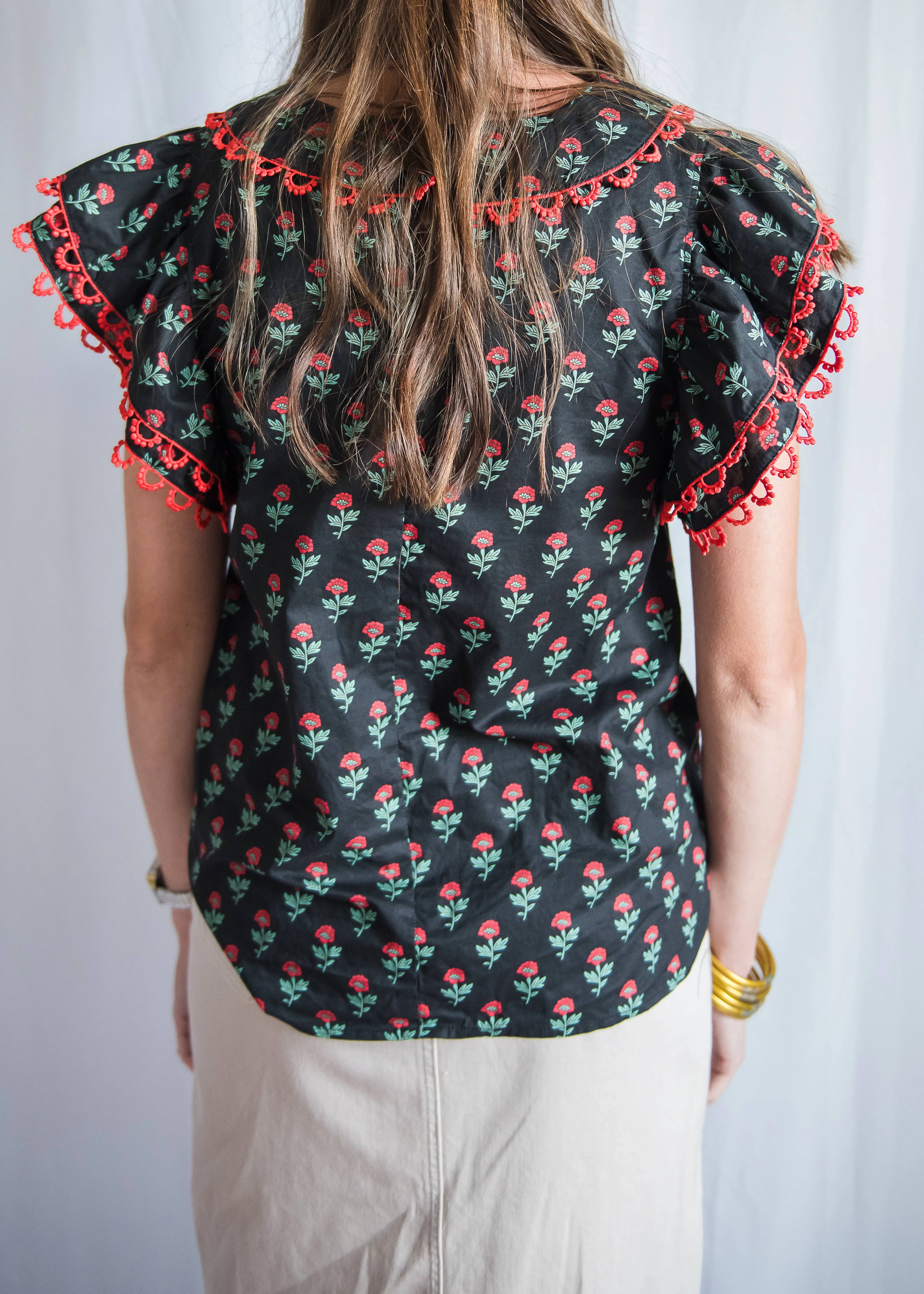 It's all in the Details! Black Blouse