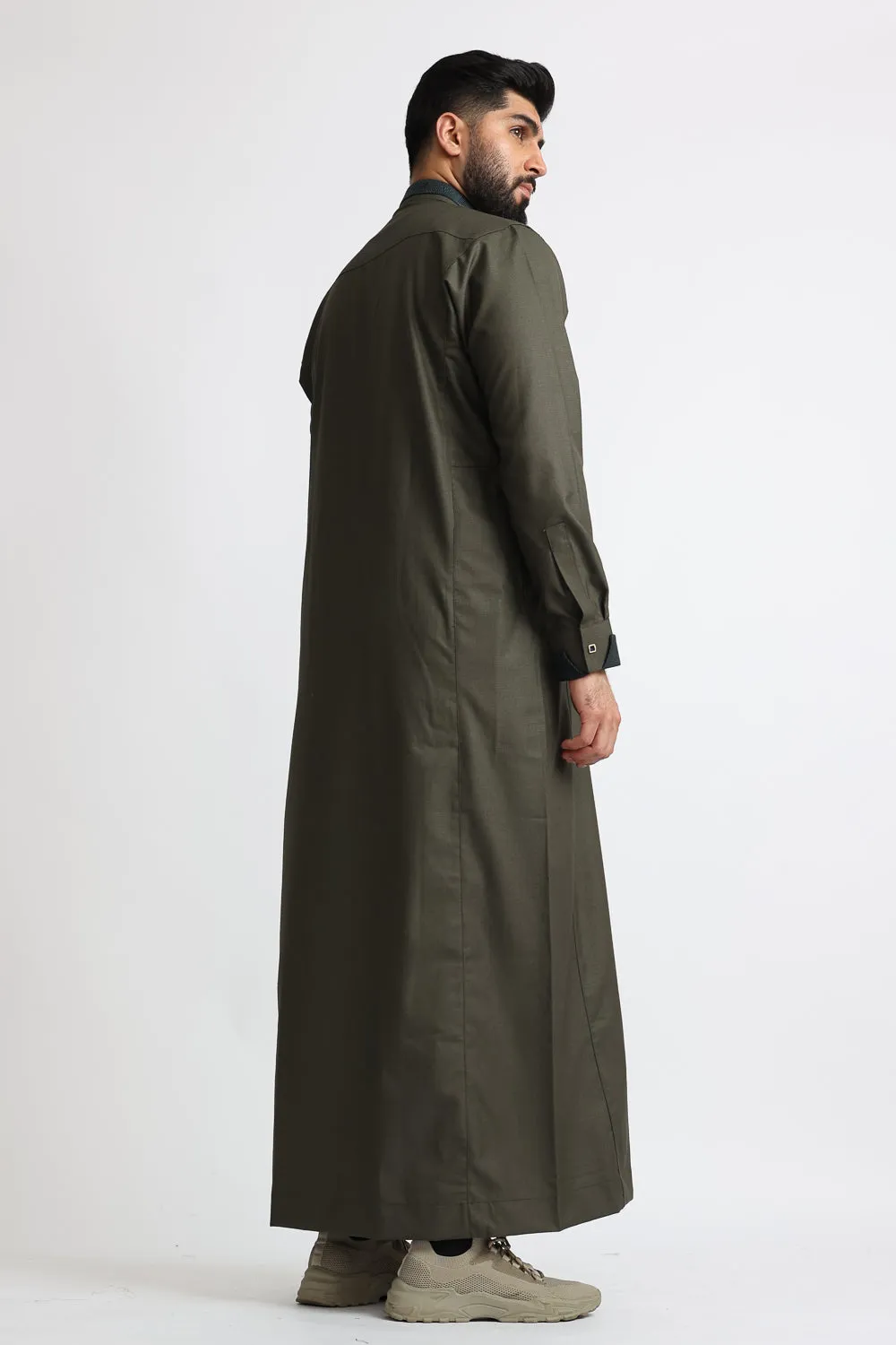 J131 Nevergreen Thobe