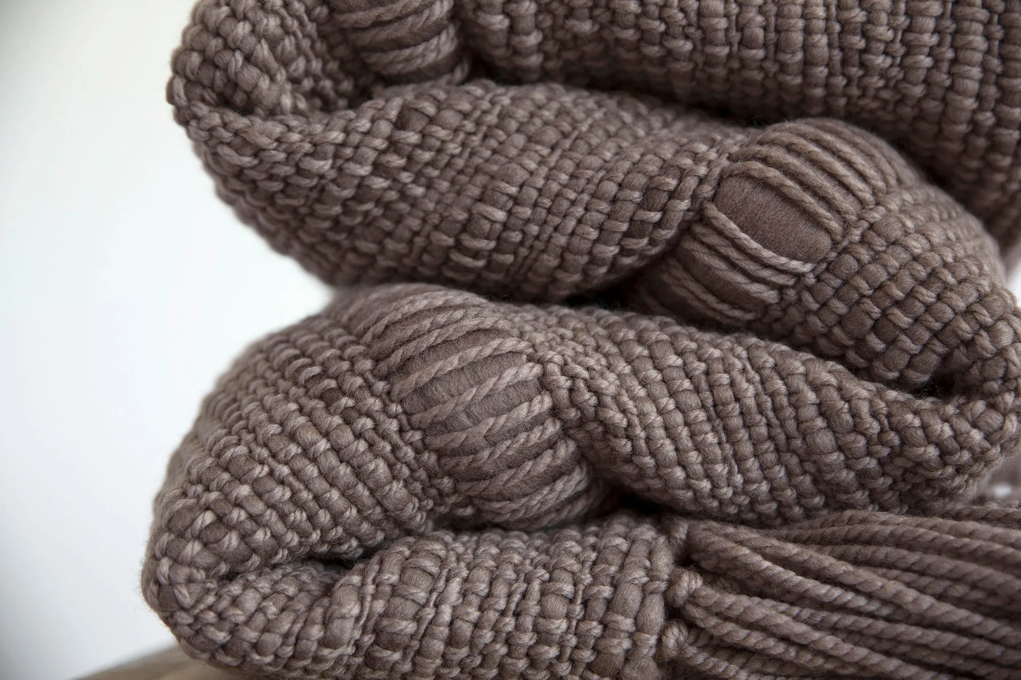 Knot Wool Throw Blanket in Taupe 37*75