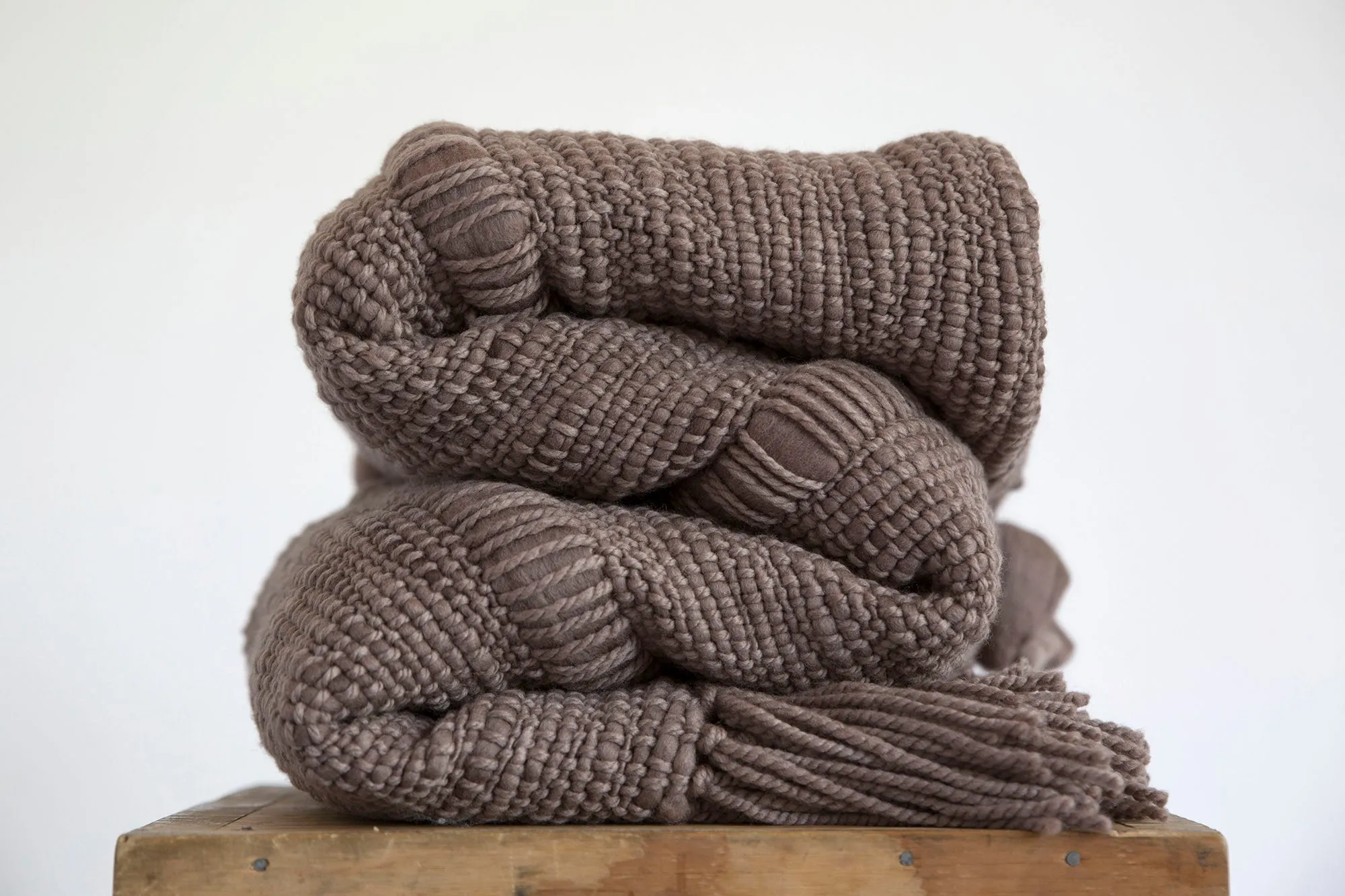 Knot Wool Throw Blanket in Taupe 37*75