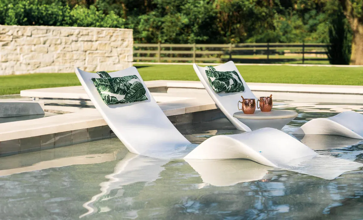 LUXURY AUTOGRAPH CHAISE LOUNGER