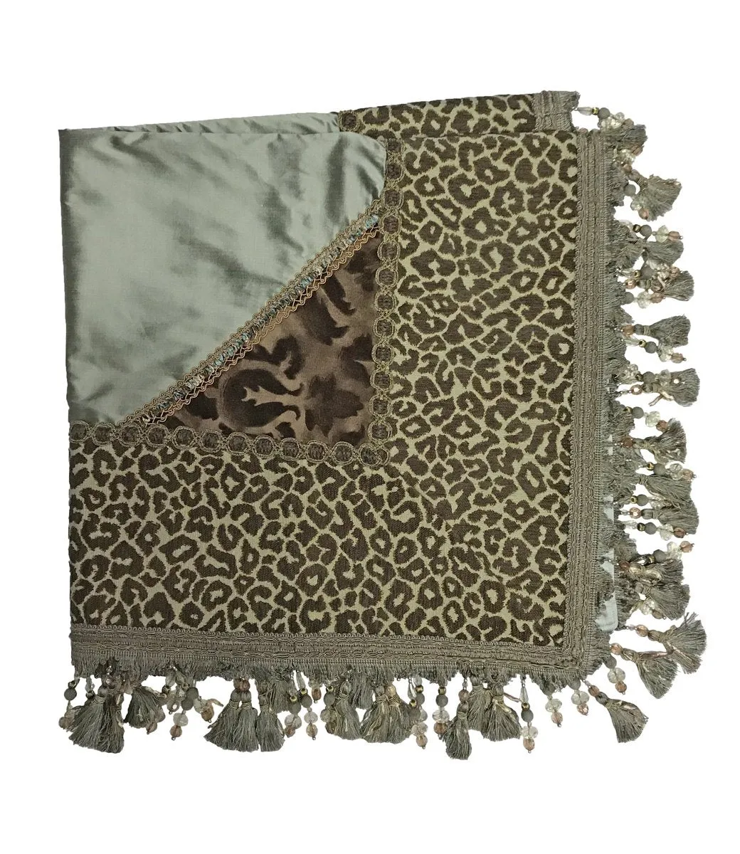 Luxury Table Throw Aristocat