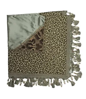 Luxury Table Throw Aristocat