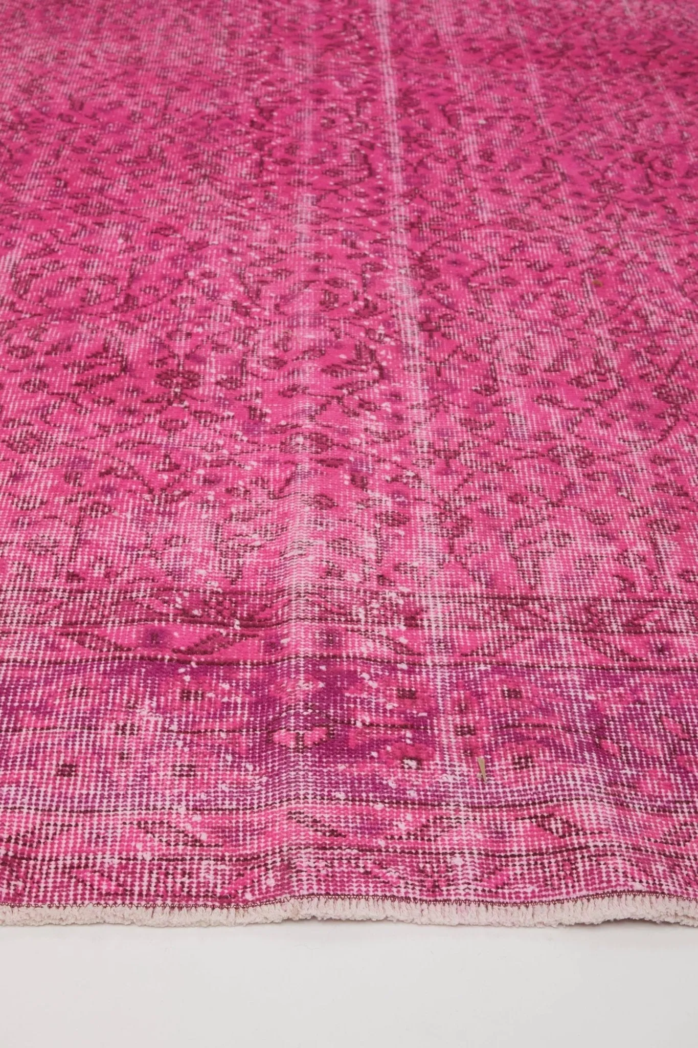 'Maude' Vintage Turkish Area Rug- 5'4'' x 8'