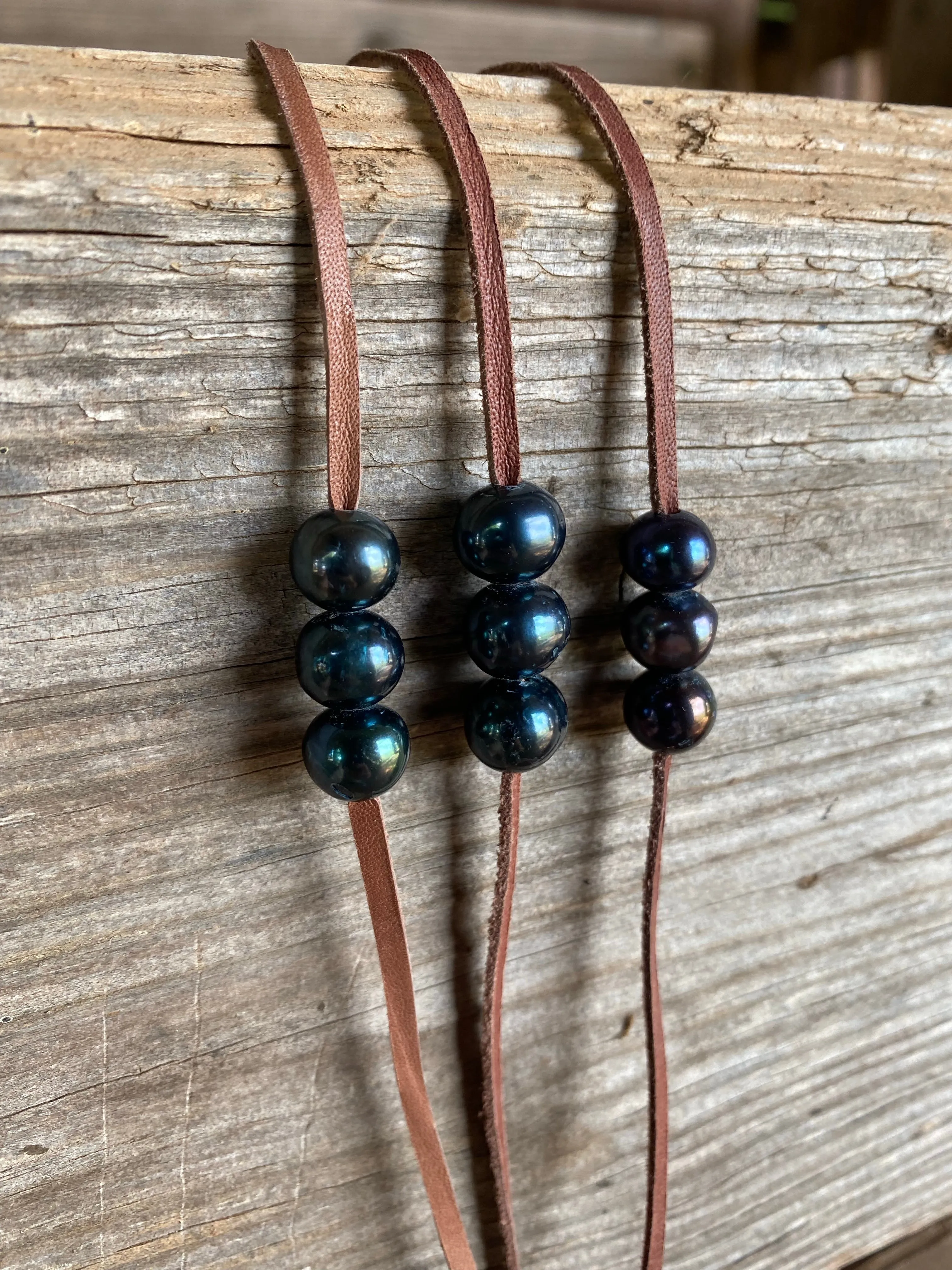 Midnight Pearl Choker