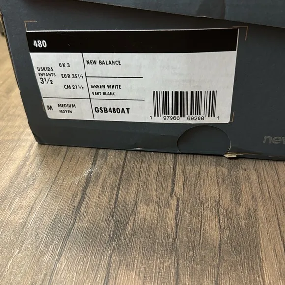 New Balance Kids Size 3.5 or Women’s Size 5 BNWB
