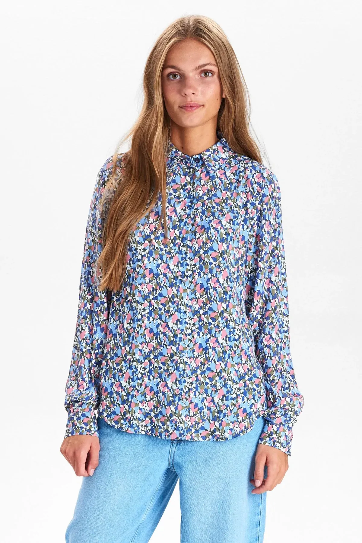 Numph Edissi Shirt in Marlin