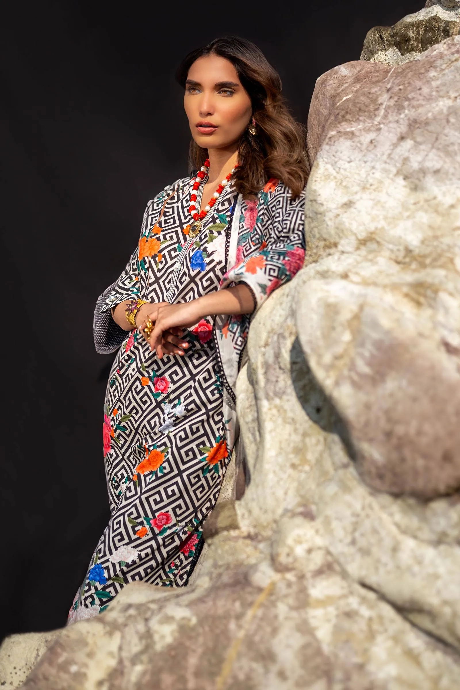 SANA SAFINAZ | Mahay Spring'24 vol-1  | H241-013A-2BK