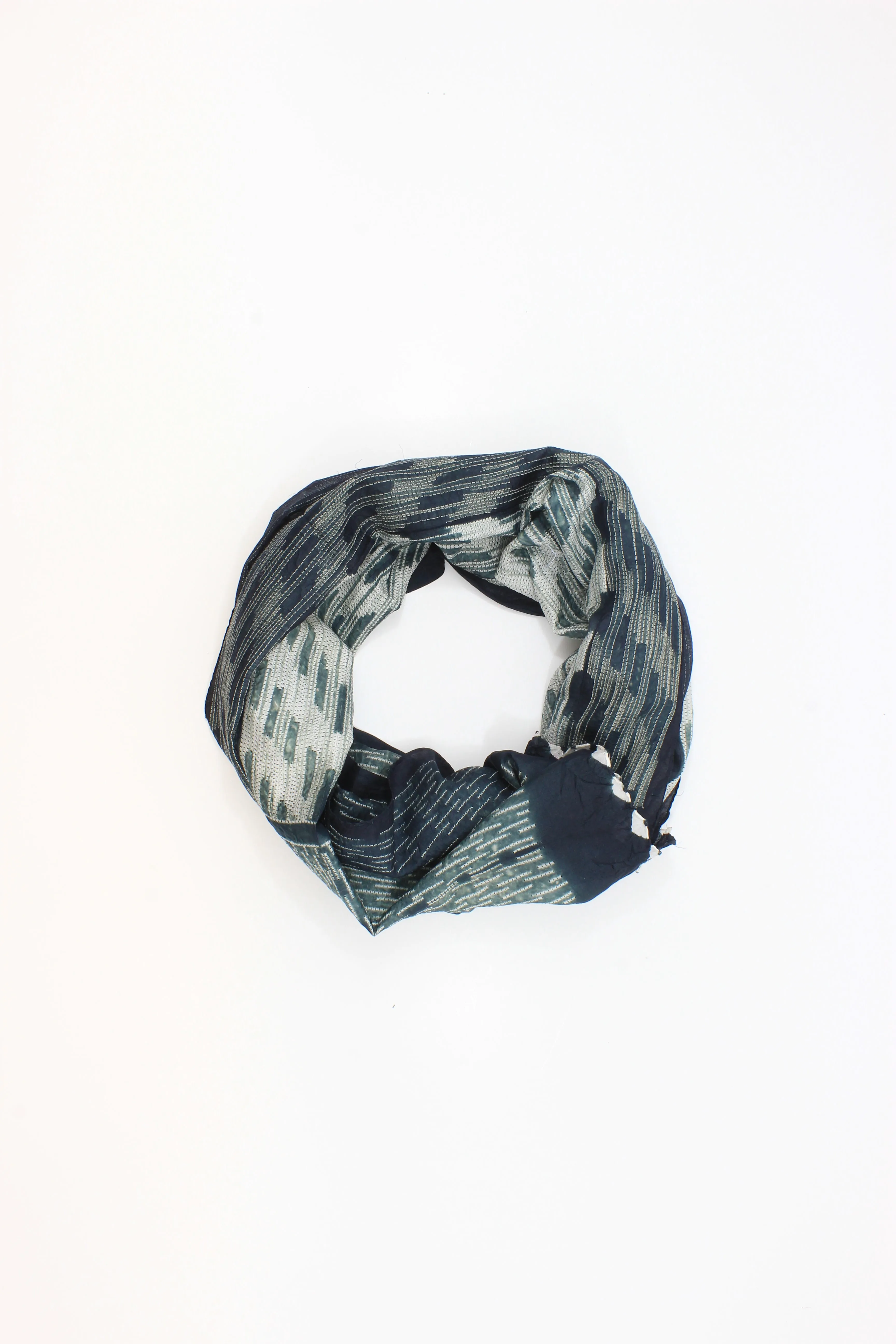 Shibori silk handmade gray and white Scarf