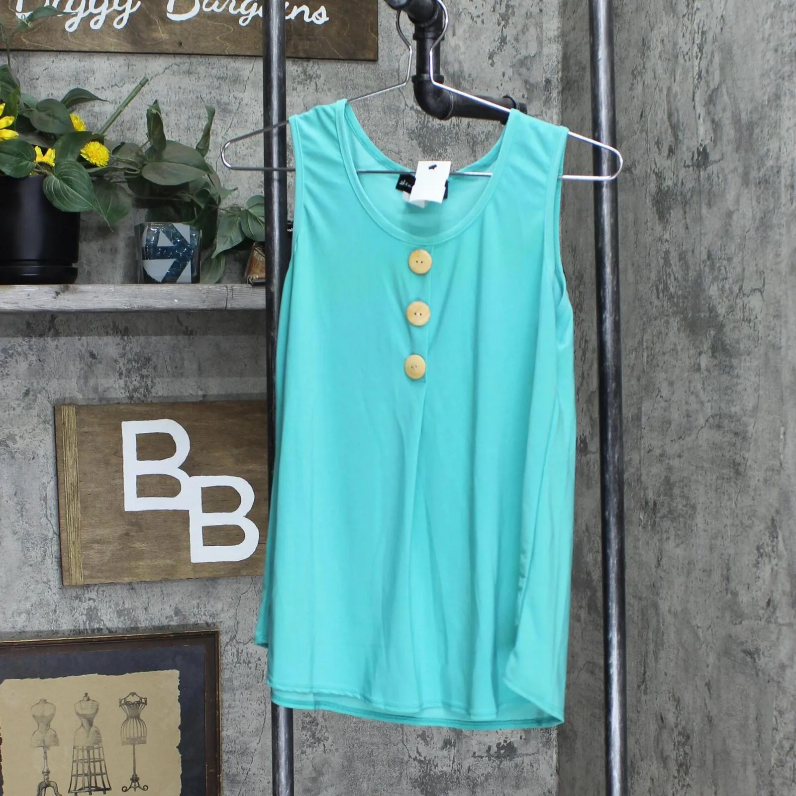 Star Vixen Sleeveless Button Front Flowy Tank Top Pleated Detail Jade S