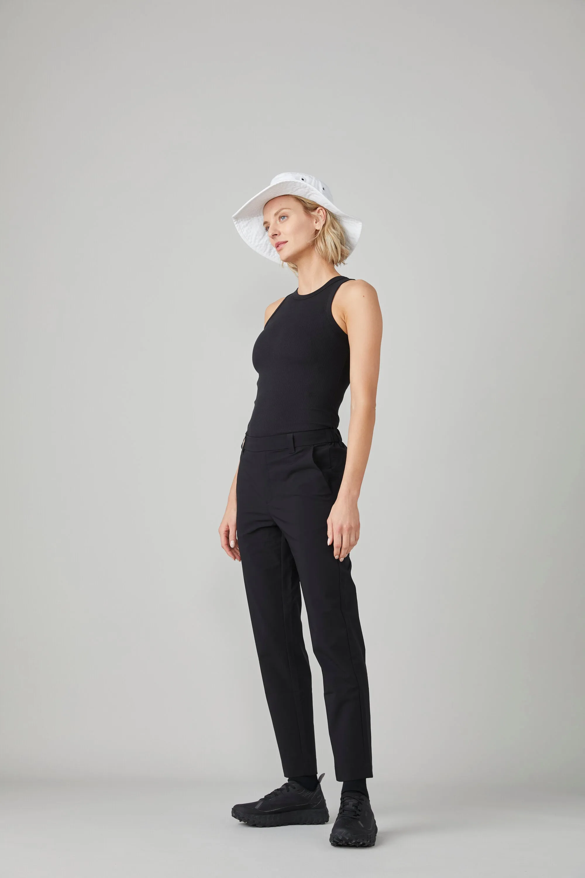 Tech Stretch Crop Pant