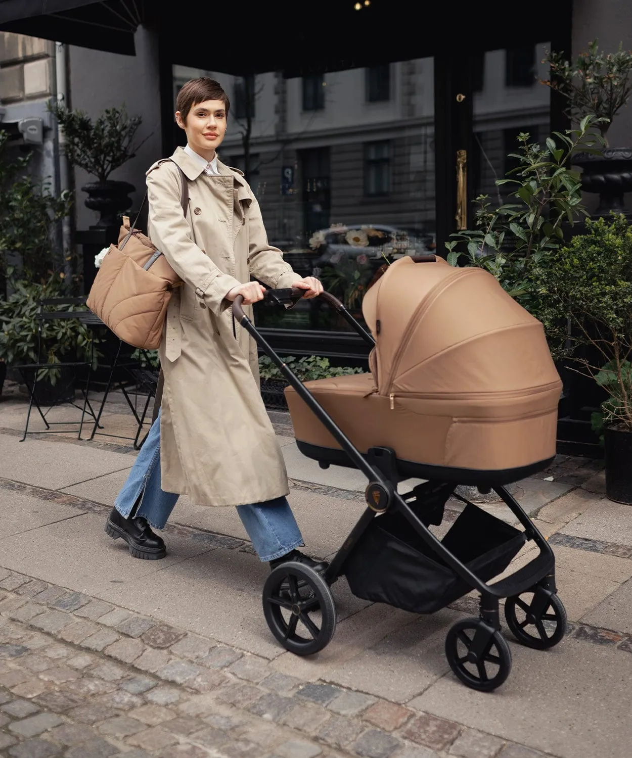 Venicci Claro 4in1 (Cabriofix i-Size) Travel System - Caramel