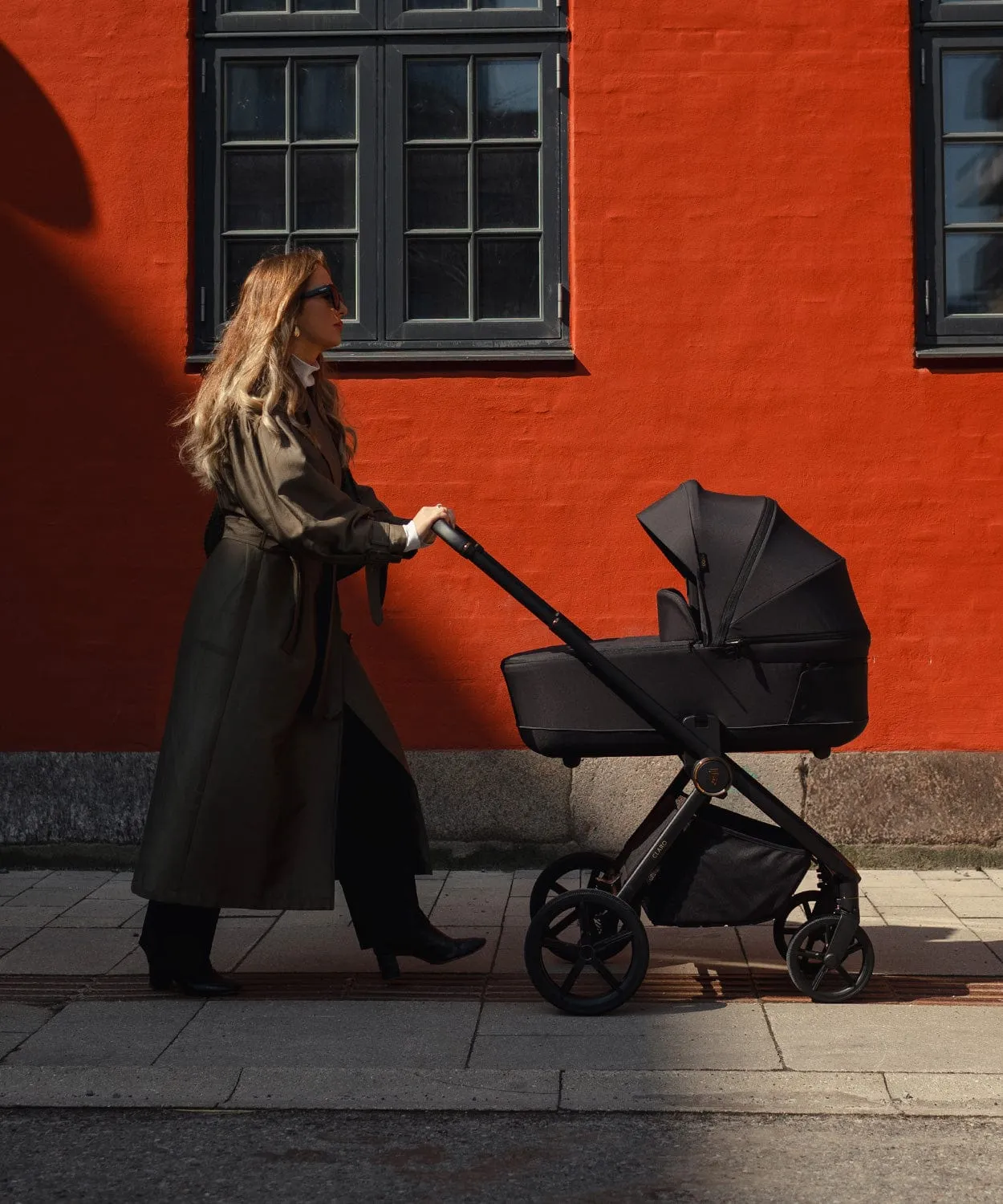 Venicci Claro 4in1 (Cabriofix i-Size) Travel System - Noir